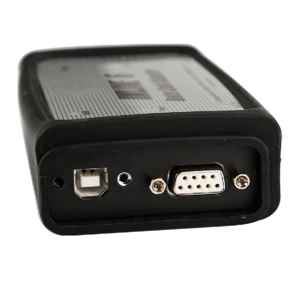 Adaptor Inline 6, capătul cu porturile USB, RS-232 și alimentare