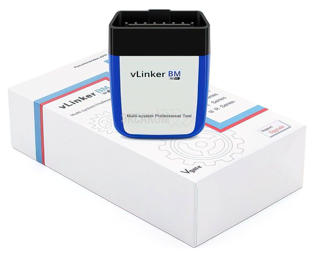 Adaptorul vLinker BM Wi-Fi așezat pe cutia Vgate, cu numele modelului tipărit pe ambalaj