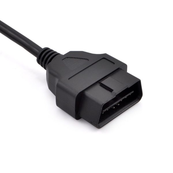 Cablu prelungitor OBD2, disponibil la 30 sau 90 cm Detaliu cu mufa tata OBD2 a prelungitorului